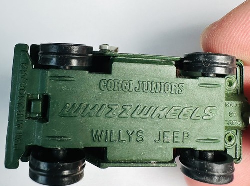 1976 CORGI JUNIORS Military WHIZZWHEELS WILLYS JEEP scale 1:64 made GT Britain - Picture 7 of 7
