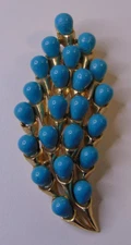 Vintage Crown Trifari Sea Anemone Pin Brooch Gold Tone Faux Turquoise Stones
