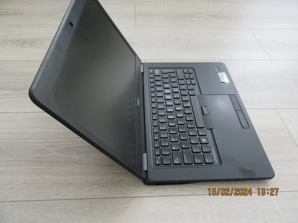 Dell Latitude E7450 · i5-5300U · 8GB · 256GB, photo 2 of 5