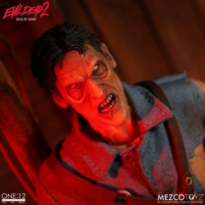 One:12 Collective ASH WILLIAMS Evil Dead 2 action figure~Mezco