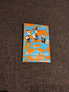 Tim Burton NIGHTMARE BEFORE CHRISTMAS MOVIE PROMO BUTTON PIN