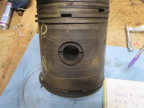 JOHN DEERE "GP" PISTON LOOKS LIKE STANDARD USED #C1873 CAST IRON GOOD CONDITION