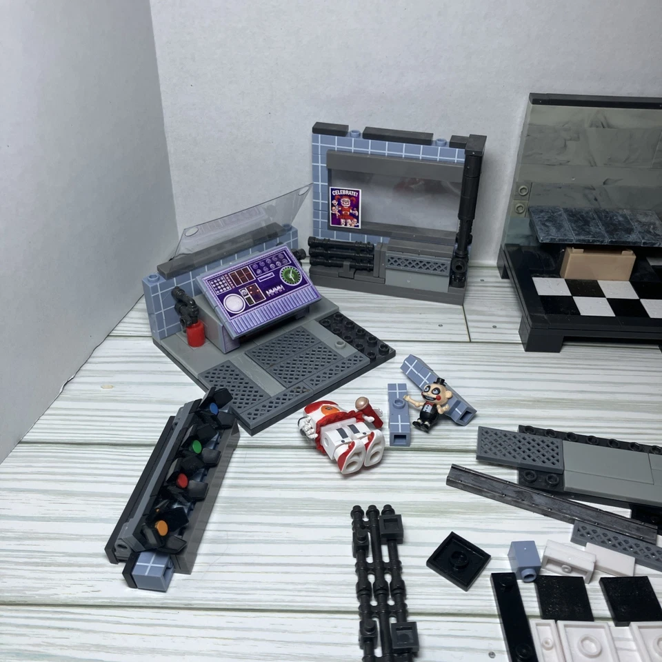 McFarlane Five Nights at Freddy’s Lot Of 3 Incomplete Playsets Read Description - Image 2 of 4