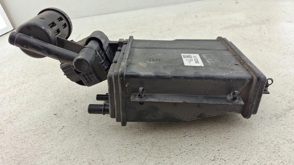 2016 - 2025 VOLVO XC90 EVAPORATOR FUEL VAPOR CANISTER OEM - Image 4 of 4