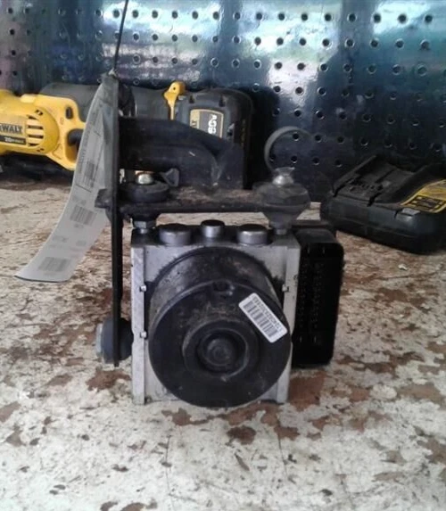 Модуль управления антиблокировочным тормозным насосом в сборе для Chevrolet HHR ABS 2008-2009 годов выпуска от оригинального производителя - Изображение 3 из 4