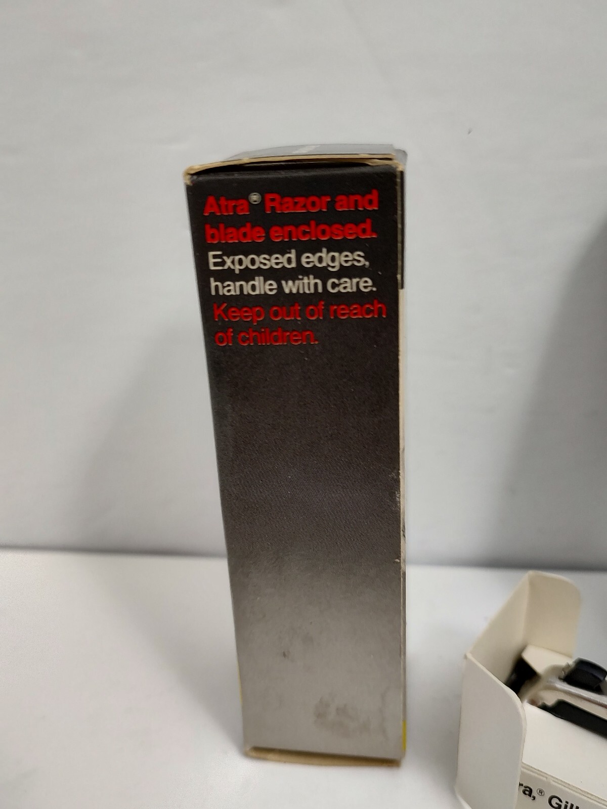 Lot 2 Vtg Gillette Atra Pivoting Head Twin Blade Safety Razor Sample Trial