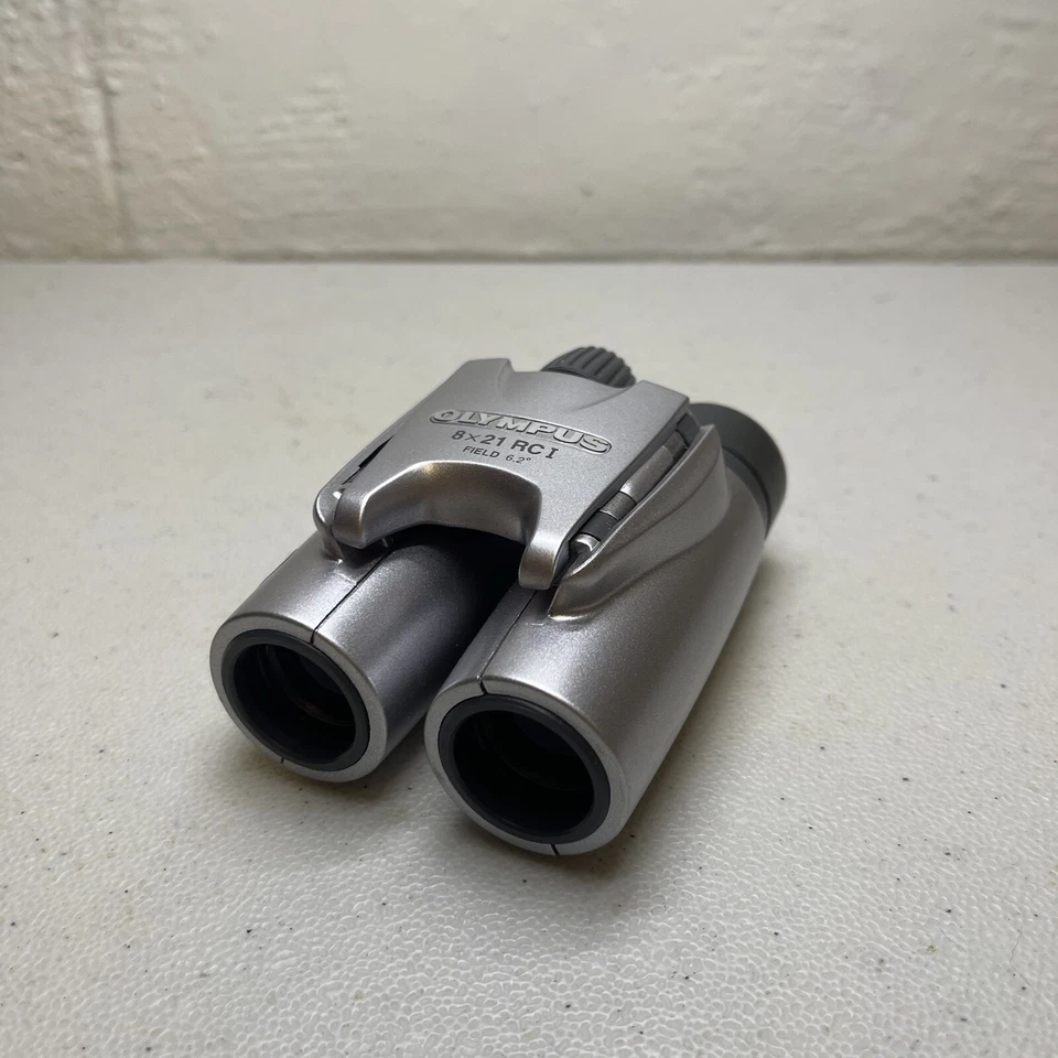 Olympus 8x21 RC I Compact Binoculars Field 6.2 UV Protection - Silver - Image 2 of 4