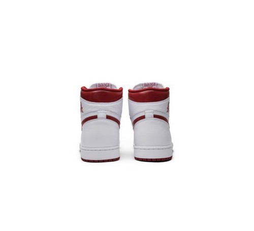 Brand New Nike Air Jordan 1 Retro High OG White Metallic Red Size 9.5 555088-103 - Picture 4 of 5