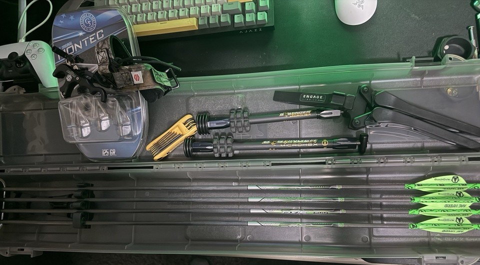 Mathews V3 31 Compound Bow RH 60#28-1/2 Draw Length Ready To Hunt! | eBay