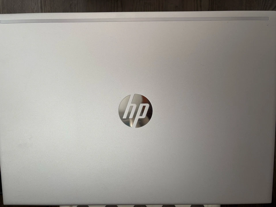 HP ProBook 455 G7 15,6 Zoll (512GB SSD, AMD Ryzen 5 4500U, 4,00GHz,... - Bild 3 von 4