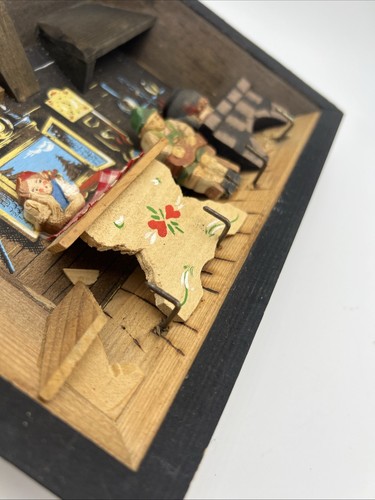 Diorama scatola ombra legno 3D vintage arte popolare 9x7,5 con uomo e donna, ganci - Foto 6 di 7