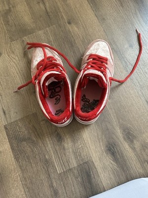 Strangelove SB Dunks Size 7