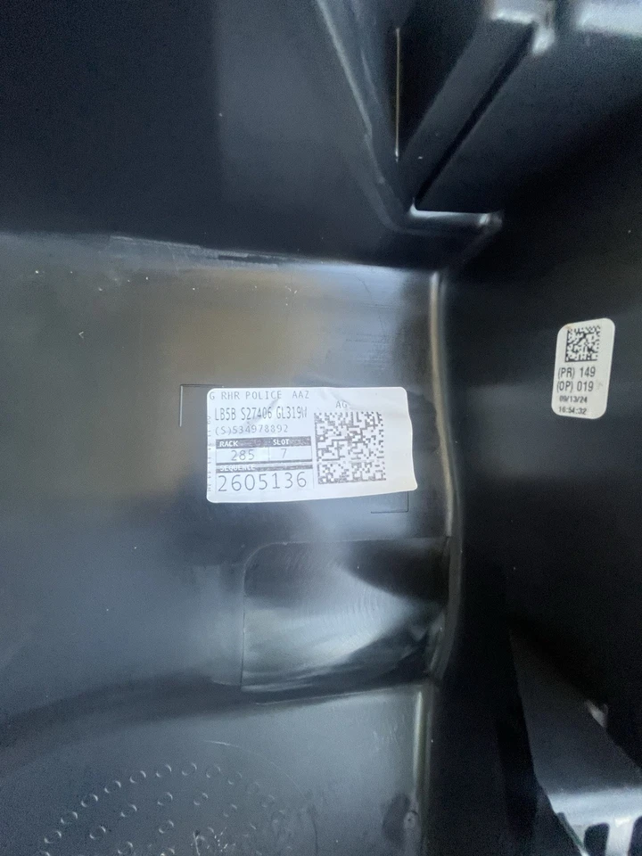 (2) Paneles de moldura de puerta trasera negros Ford Police Interceptor Utility Explorer 2024 Foto 4 de 4