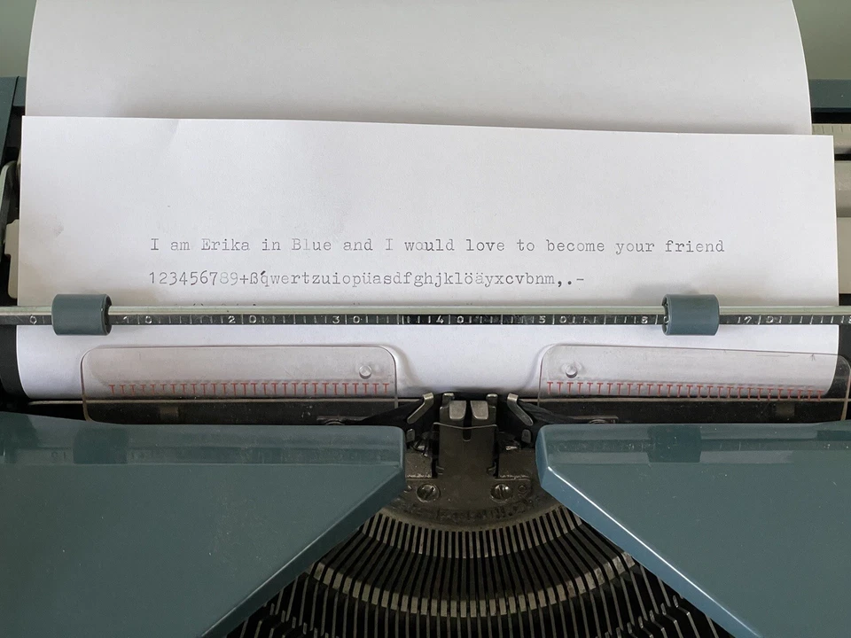 * fully Working typewriter, Schreibmaschine  Robotron Erika, blue/gray, 60s/ 70s - Bild 2 von 4