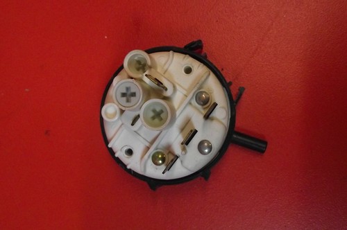 Waschmaschine Whirlpool AWG320/2 Druckschalter