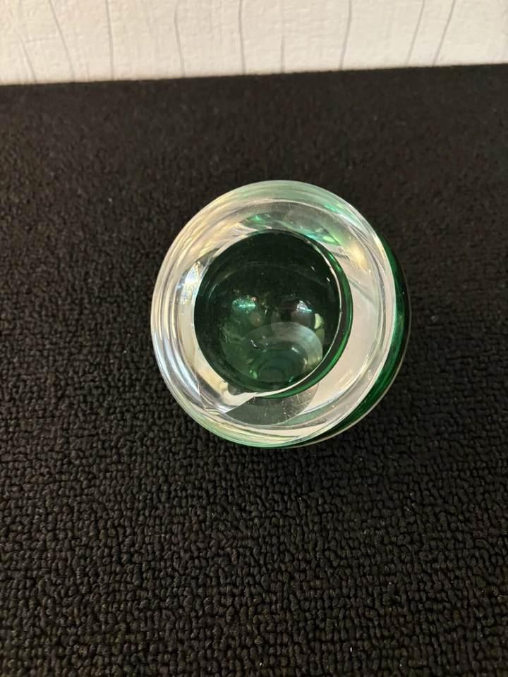 Cenere D'Argento Mezzo Sfera Overlay Verde In Cristallo Di Saint Louis Modello1 - Immagine 2 di 4