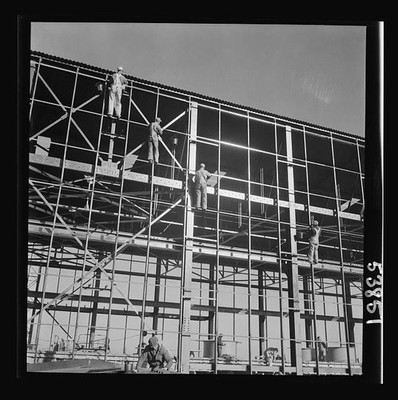 Photo:Las Vegas Nevada 1942 Painters on Basic Magnesium Plant Construction