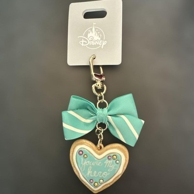 Disney Sugar Rush Keychain   Mint Green Ribbon Icing Cookie Heart You re My