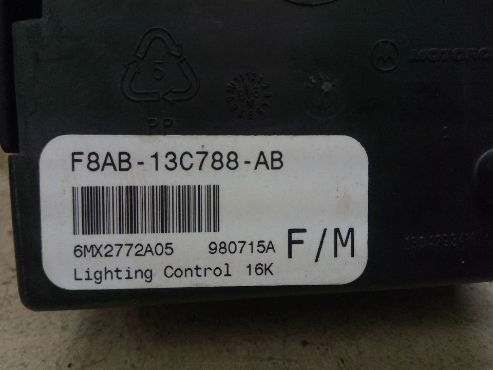Módulo de control de iluminación de lámparas para 98-99 FORD CROWN VICTORIA VIC w166-200862 Foto 2 de 4