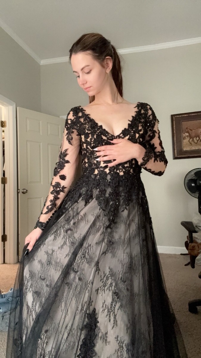 beige and black wedding dress Brand new dress. Beautiful with underneath lace black corset wedding dress