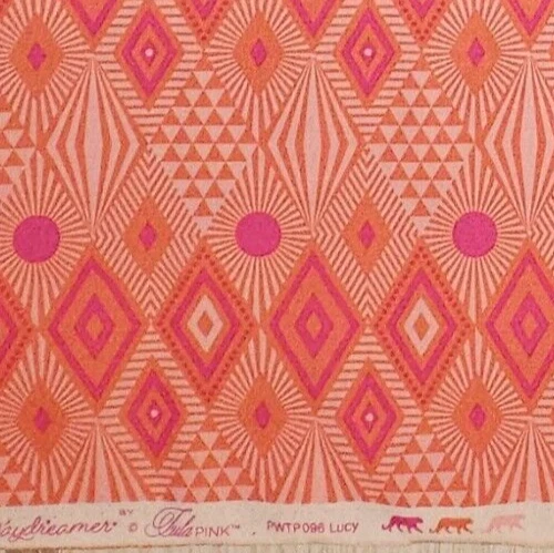 Tela rosa Tula Daydreamer Lucy PWTP096 edredones algodón 7/8 yardas Foto 2 de 3