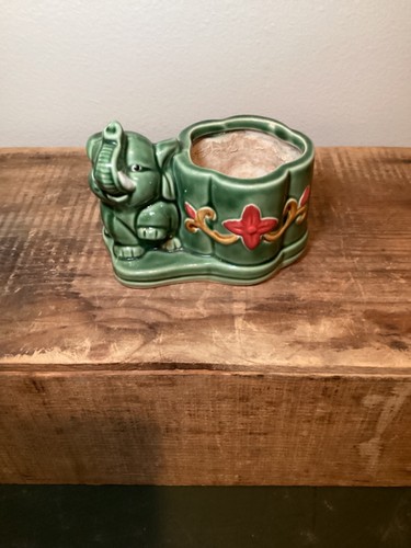 VTG Green Ceramic Elephant Trunk Up Planter Floral Base Trinket Bowl 4"h x 5.5"w - Picture 2 of 7