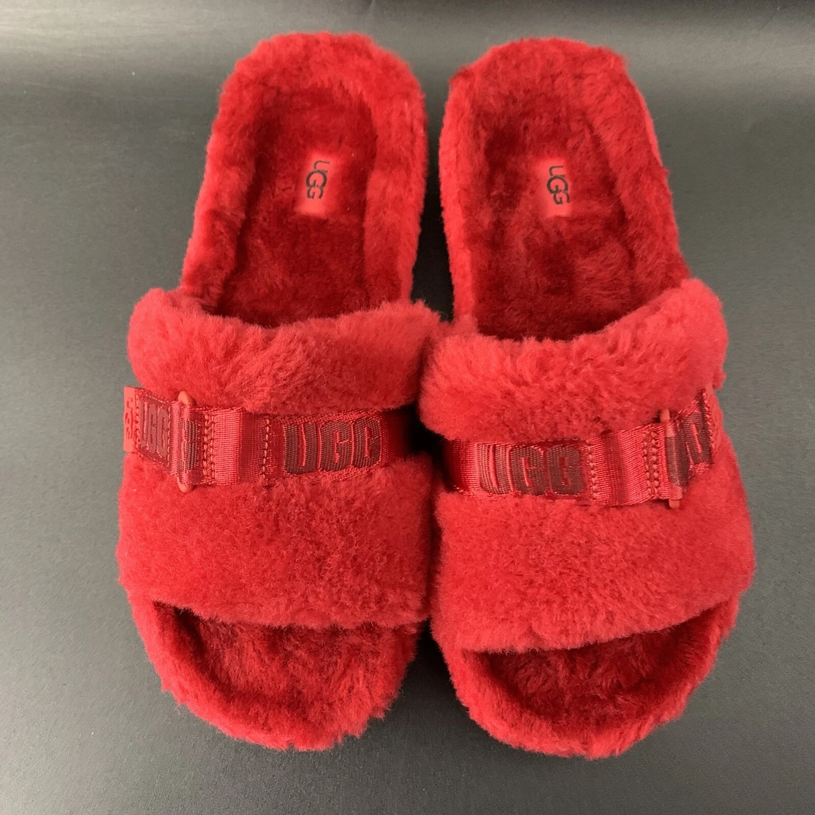UGG FLUFF UP SLIDE PANTOFOLE UOMO TAGLIA 9 US SAMBA ROSSO PELLE DI PECORA LANA LOGO CINTURINO