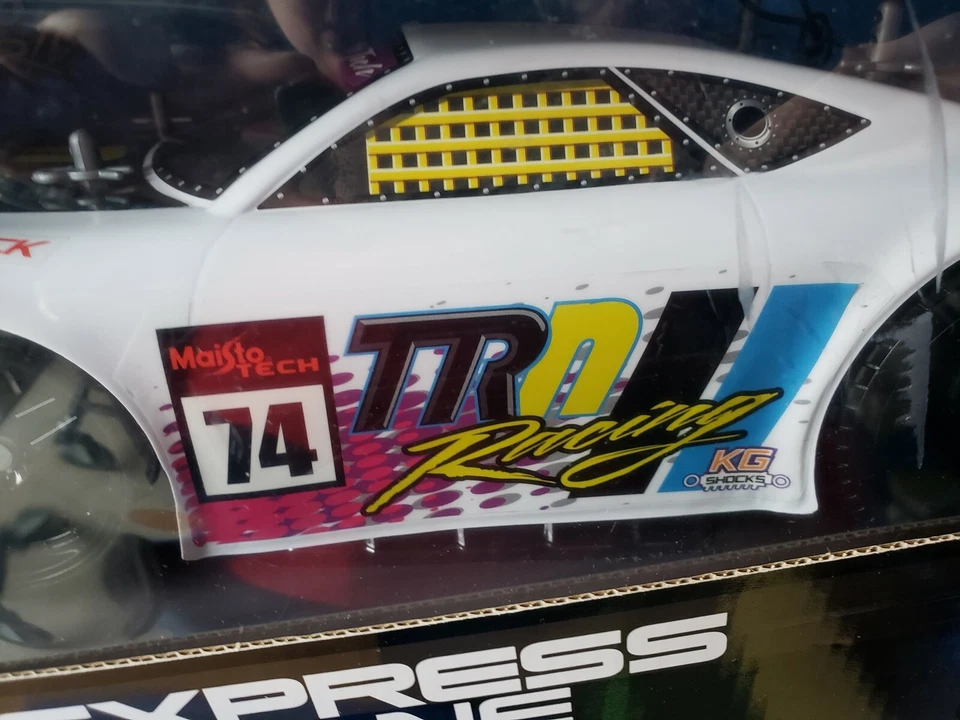 Maisto Express Lane carro de corrida branco Street Series controle de rádio controle remoto 81200 novo na caixa - Imagem 3 de 4