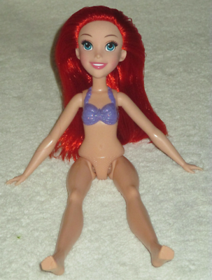Hasbro 2016 Splash Surprise Ariel Doll Disney Princess Little