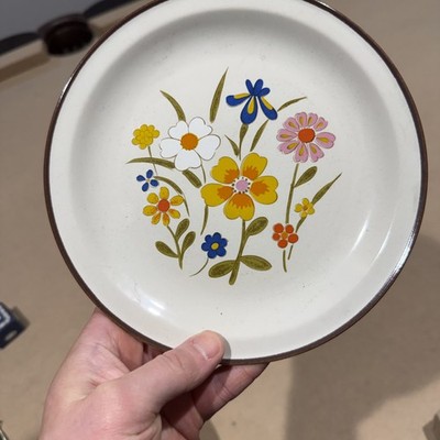 Vintage 70's Kanney Japan SPRING FLOWER Stoneware Dessert Plate S-1443. 8''