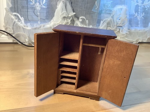 Miniature Dollhouse 1:12 Bedroom Wardrobe Cabinet Brown Wood - Picture 3 of 5