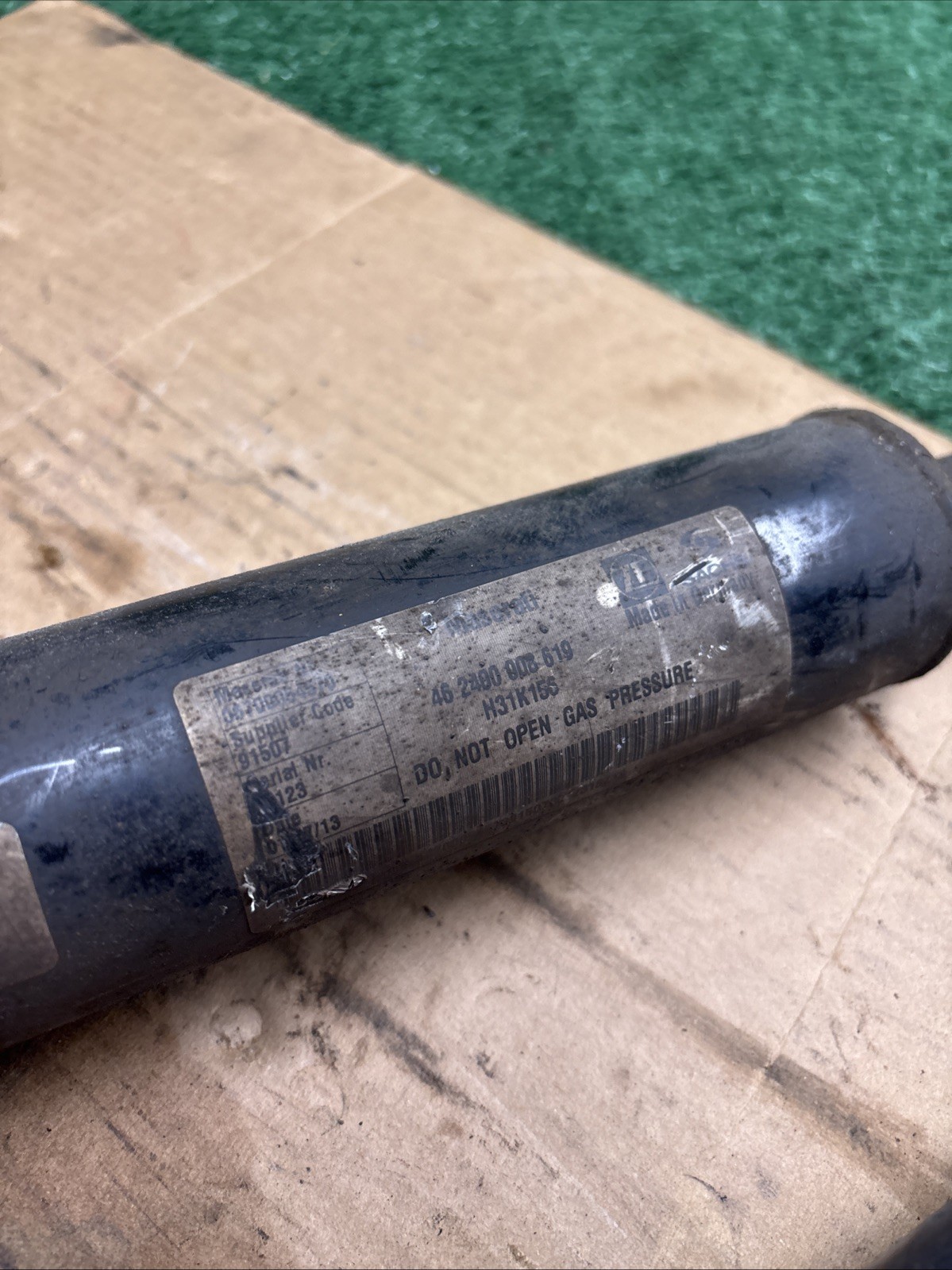 14-24 Maserati Quattroporte Shock Strut Absorber Rear Left And Right Set OEM