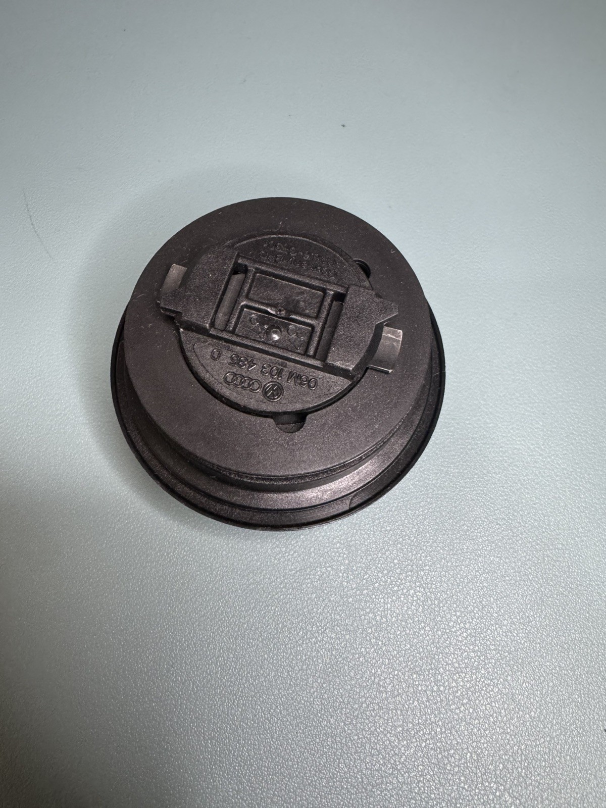 parts 3SA103485 Oil Filler Pipe Cap Bentley Continental Flying Spur