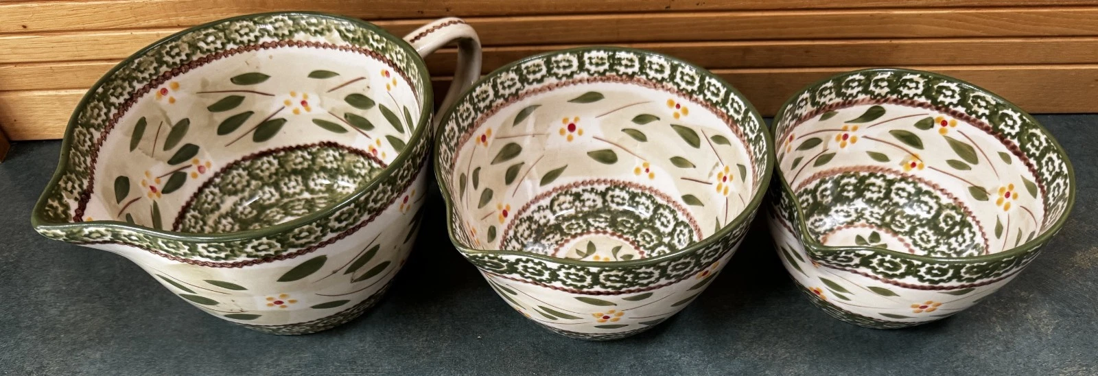 Temp-tations Old World Green Nesting Mixing Bowls Spout 3pc Floral