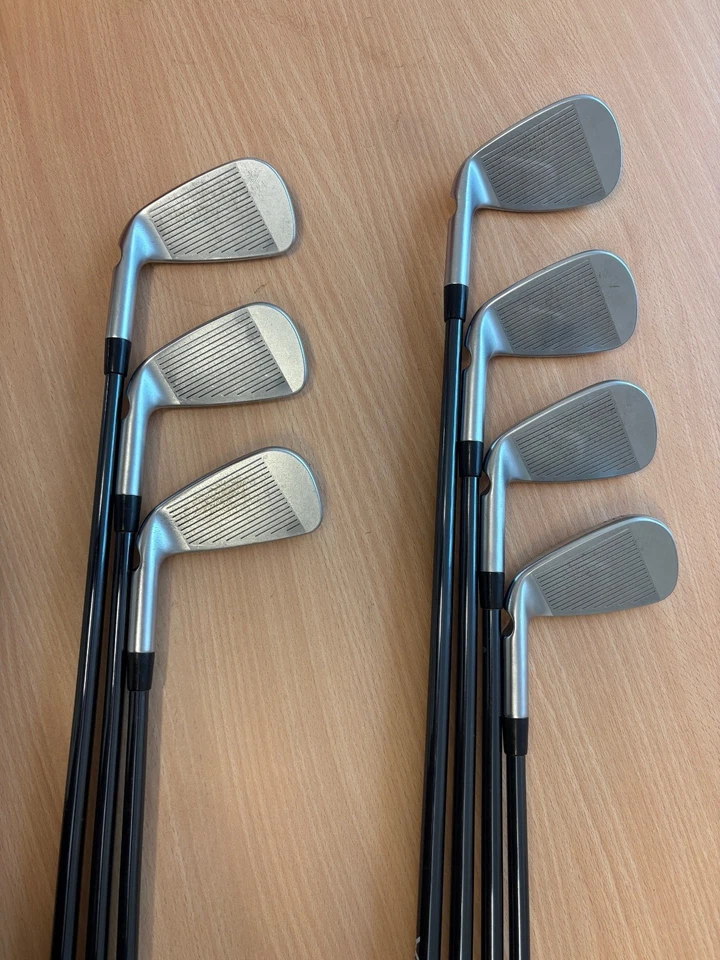 Ping i530 Irons / 5-PW+UW (7 clubs) / Black Dot / UST Recoil F3 Regular Graphite - Image 3 of 4