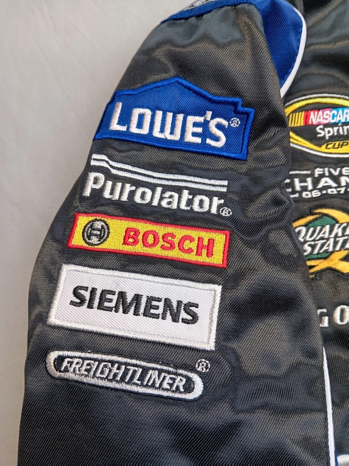 Chaqueta negra Jimmie Johnson Chase Authentics Lowe's Youth Xs 5time Champion Foto 3 de 4