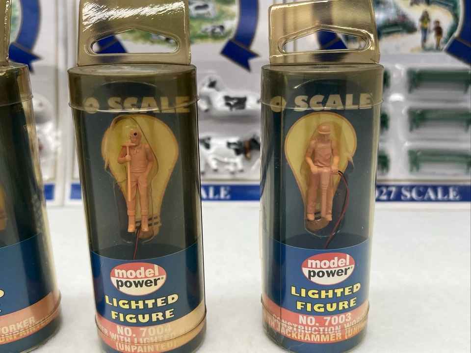 Modern Power Lot of (9) O Scale Cows People Benches  Lighted Figures Workers - Image 3 of 4