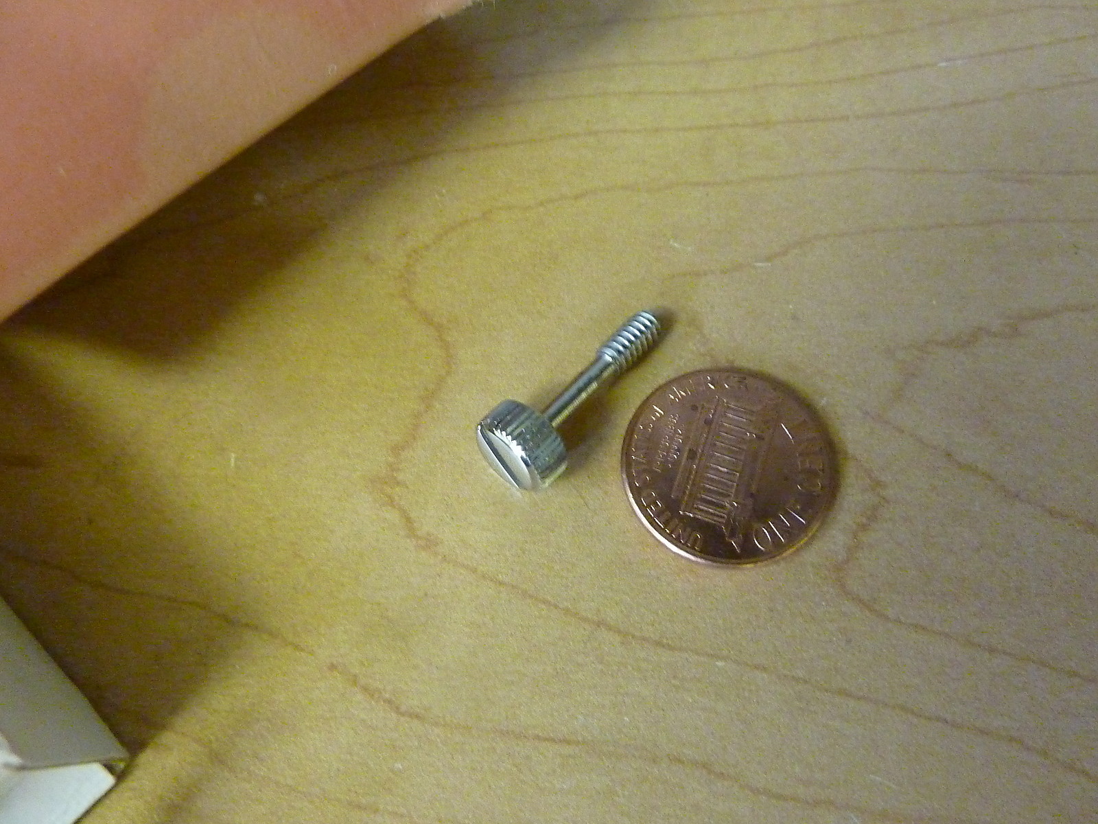 Package of 94 SouthCo Slotted Captive Thumb Screws 58 Series 5828506