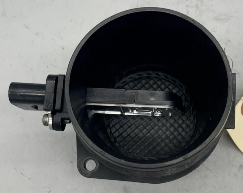 Sensor de flujo de aire de masa AO1-108 2014 Audi A4 VW 06J906461B REPUESTOS OEM Foto 3 de 4
