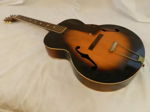 Vintage 1930s Kalamazoo KG-31 Archtop Acoustic Guitar Made by Gibson.