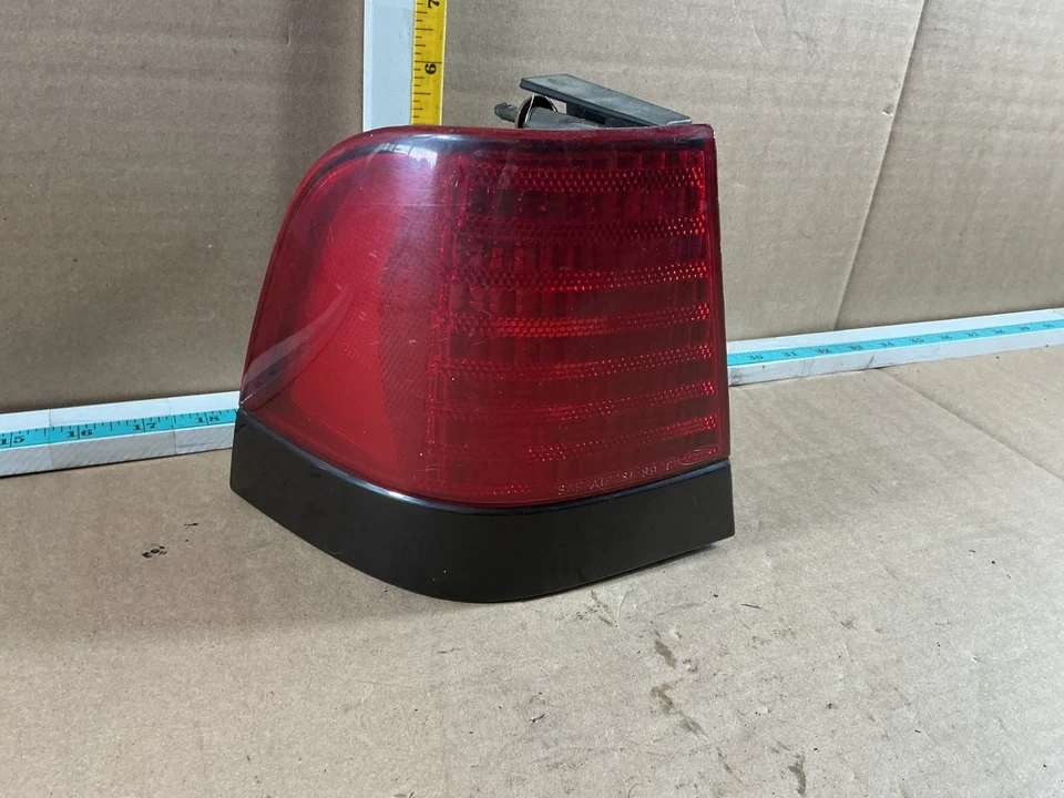 1989-1991 Ford Thunderbird Left Driver Side Quarter Panel Mounted Tail Light - Image 3 of 4