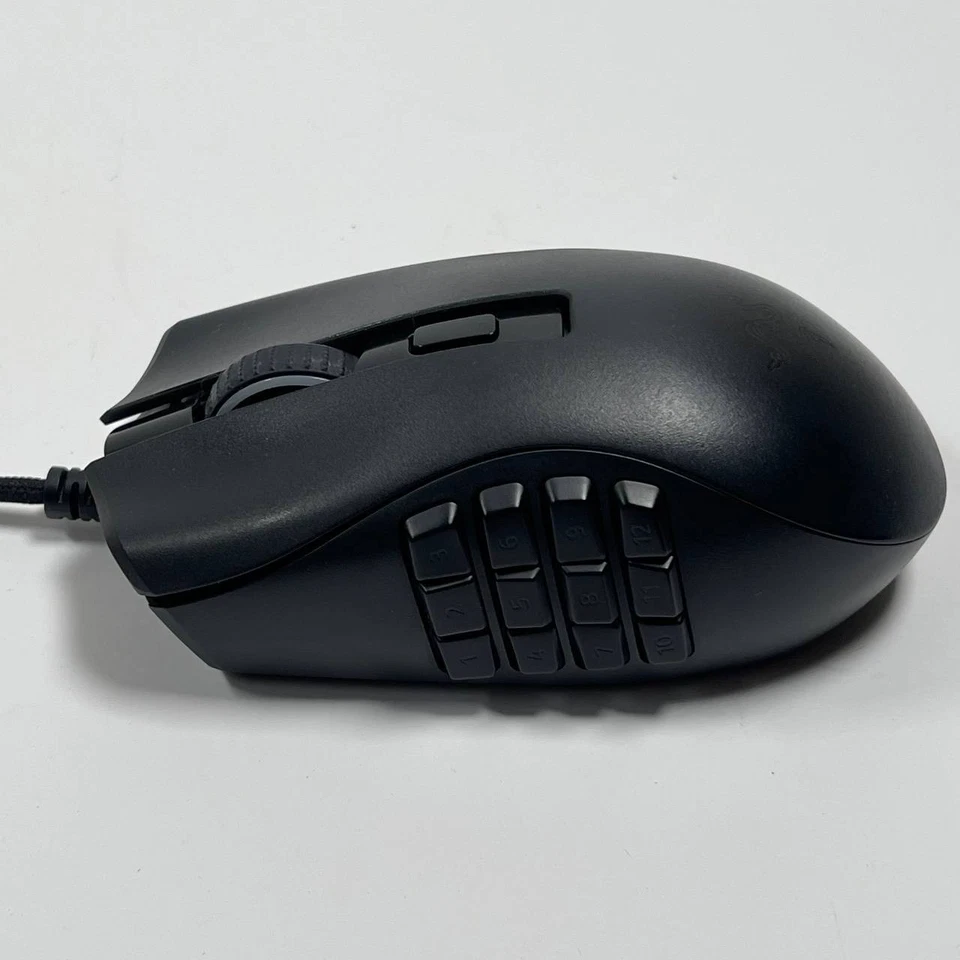 Razer Naga X Wired MMO Gaming Mouse: 18K DPI Optical Sensor - 2nd-gen Optical Sw - Image 4 of 4