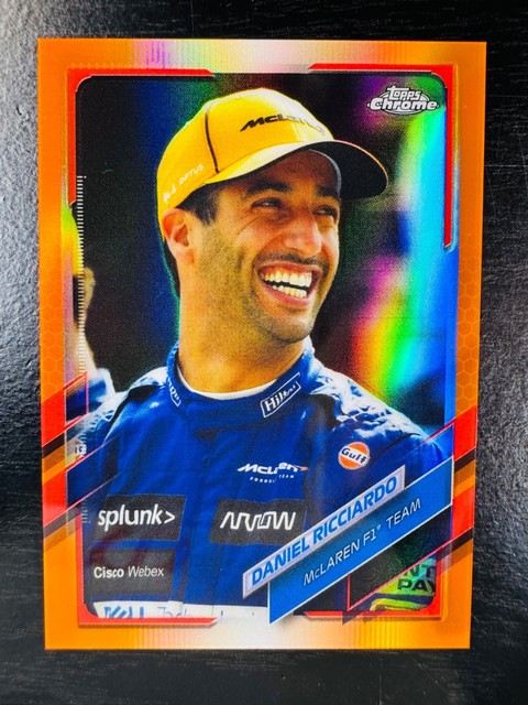 2021 Daniel Ricciardo Orange / Red Refractor Topps Chrome #28 F1 Formula 1
