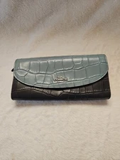 Coach Slim Envelope Clutch Wallet Crocodile Embossed Leather Snap F27482