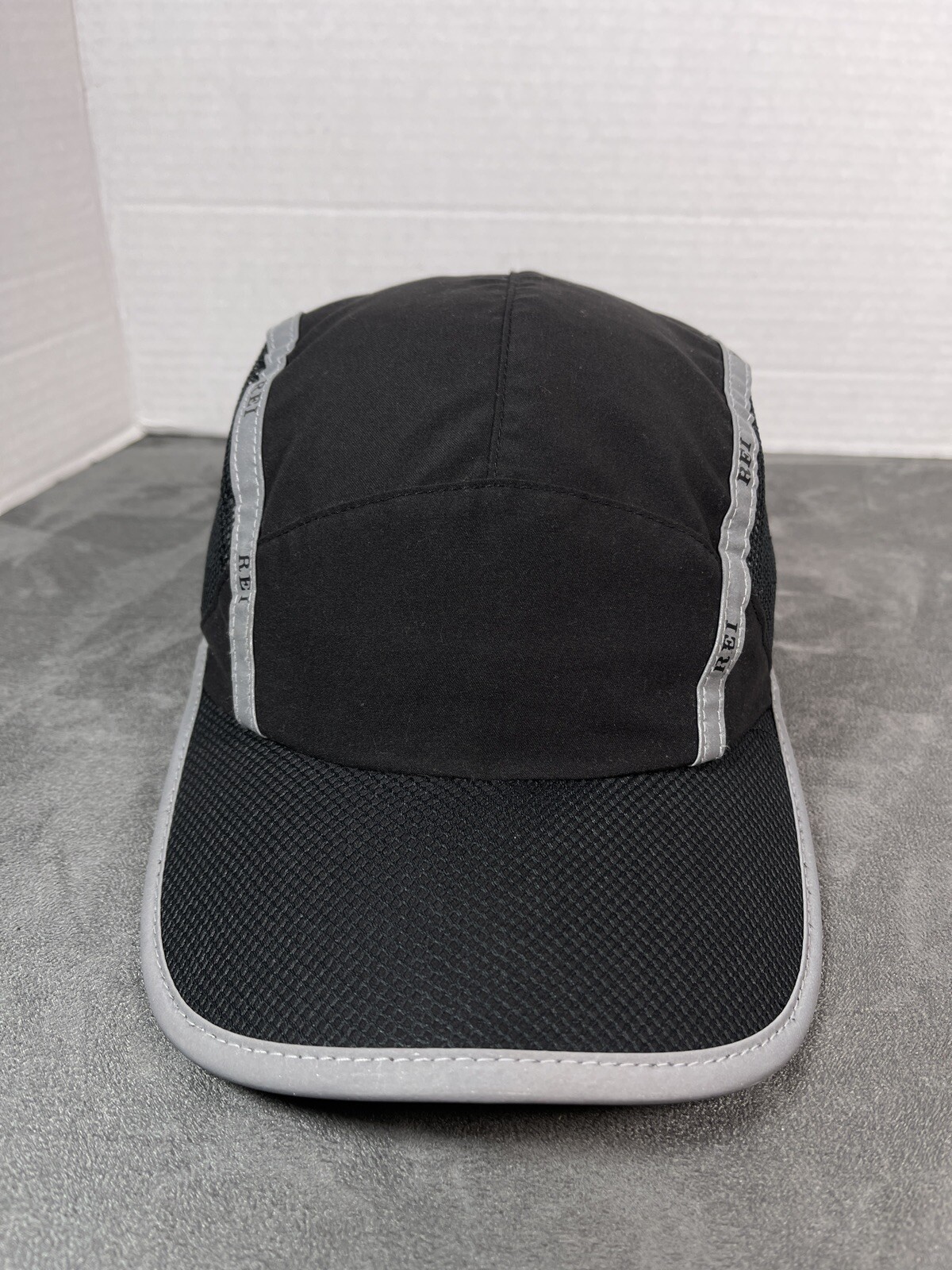 REI 5 Panel Runner Outdoor reflective Distressed mesh Hike Climb Hat Cap Black
