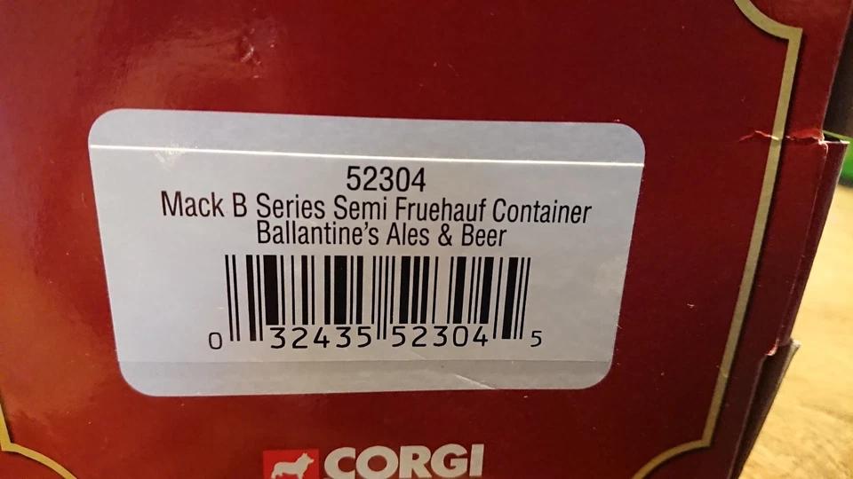Corgi 52304 Mack B Series Semi Fruehauf Container Ballantines Ales & Beers - Image 3 of 3
