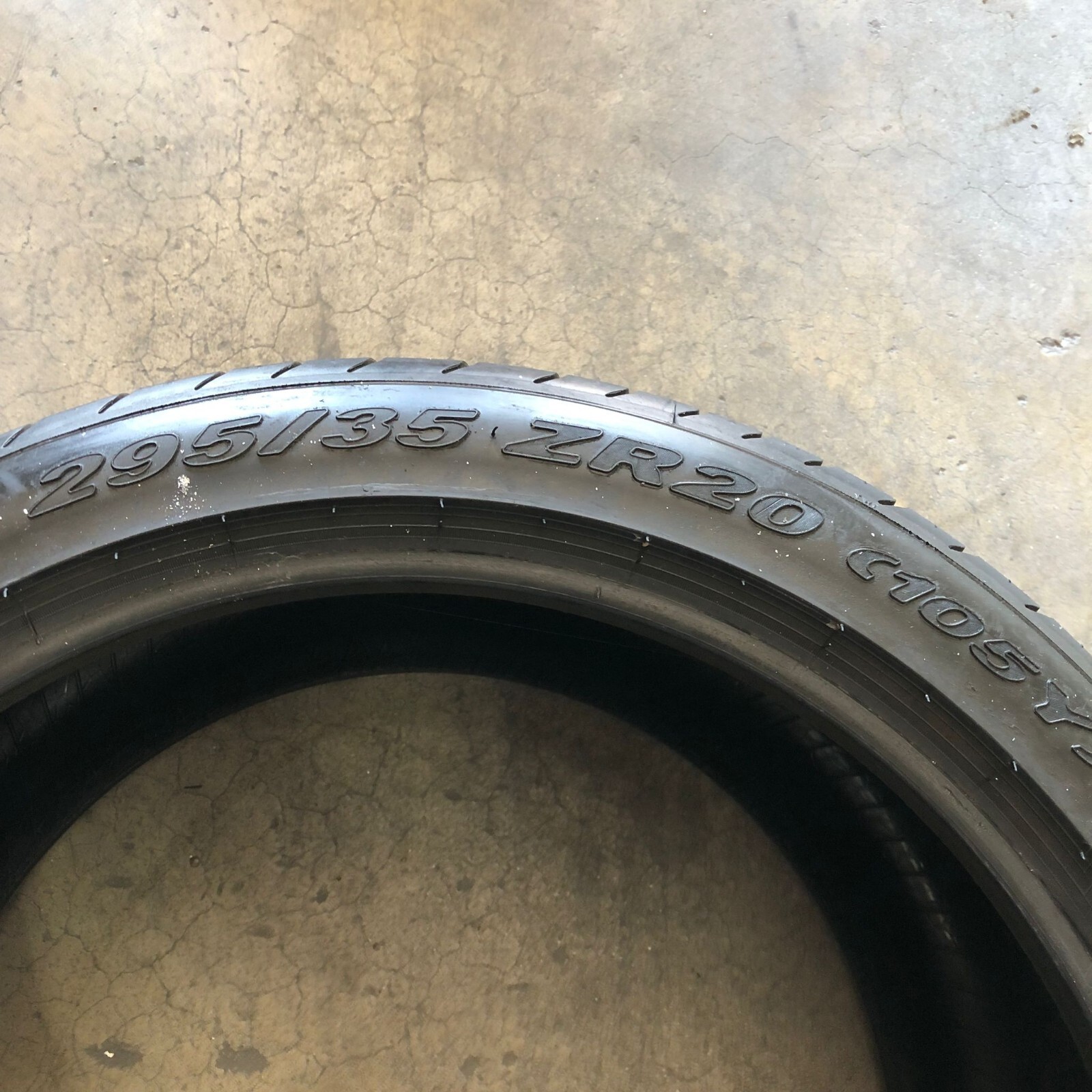 FERRARI 295/35 R20 Pirelli P Zero Tire 295 35 20 