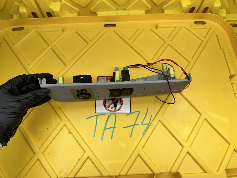 Toyota Sienna Limited 2012 panel de embellecimiento del tablero control del espejo retrovisor izquierdo 55044-08010 Foto 3 de 4