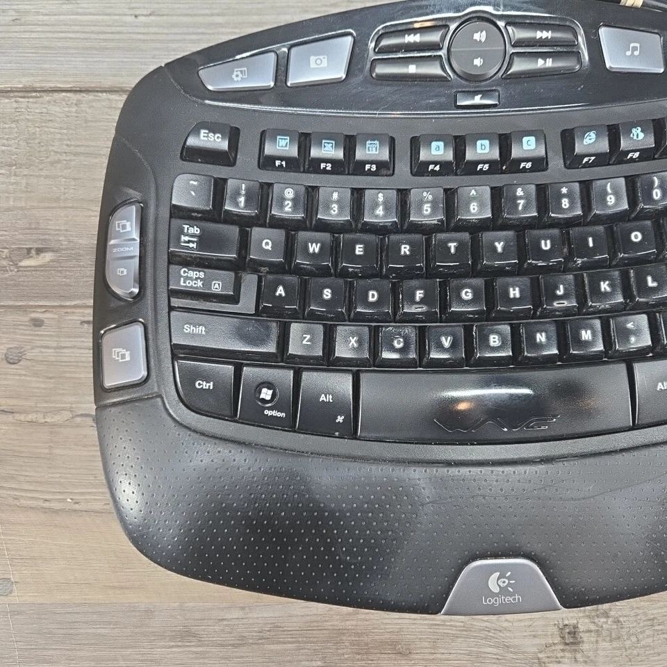 Logitech Wave Y-UV90 Ergonomic Wired Corded USB Multimedia Keyboard - Image 2 of 4