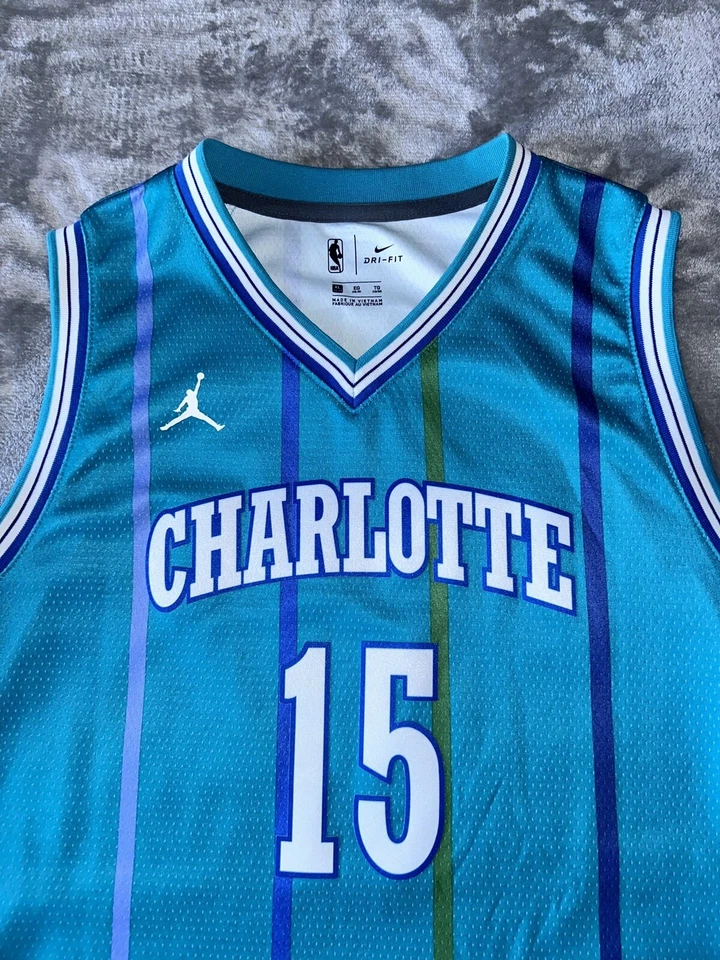 Camiseta deportiva firmada por Kemba Walker con autógrafo de los Charlotte Hornets NBA Boys XL Foto 2 de 4